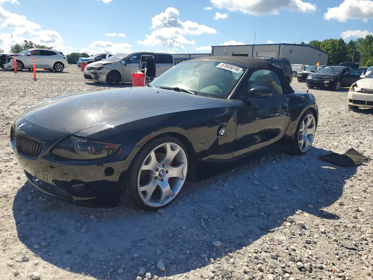 2005 BMW Z4 3.0i, VIN 4USBT53575LU09200 — Вода / потоп