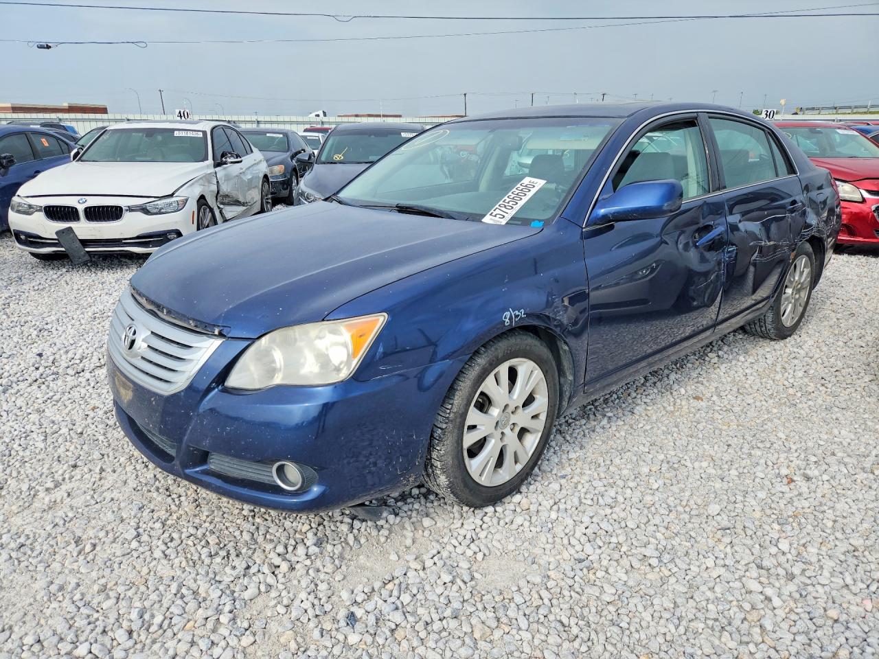 2008 Toyota Avalon Touring, VIN 4T1BK36B38U266352 — Side