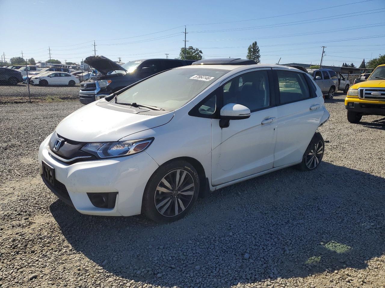 2017 Honda Fit EX-L, VIN JHMGK5H84HS019990 — Rear end