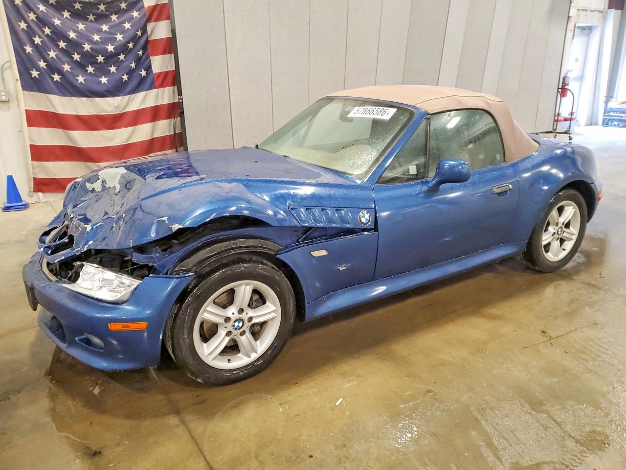 2000 BMW Z3 2.5, VIN WBACH934XYLF89979 — Перед