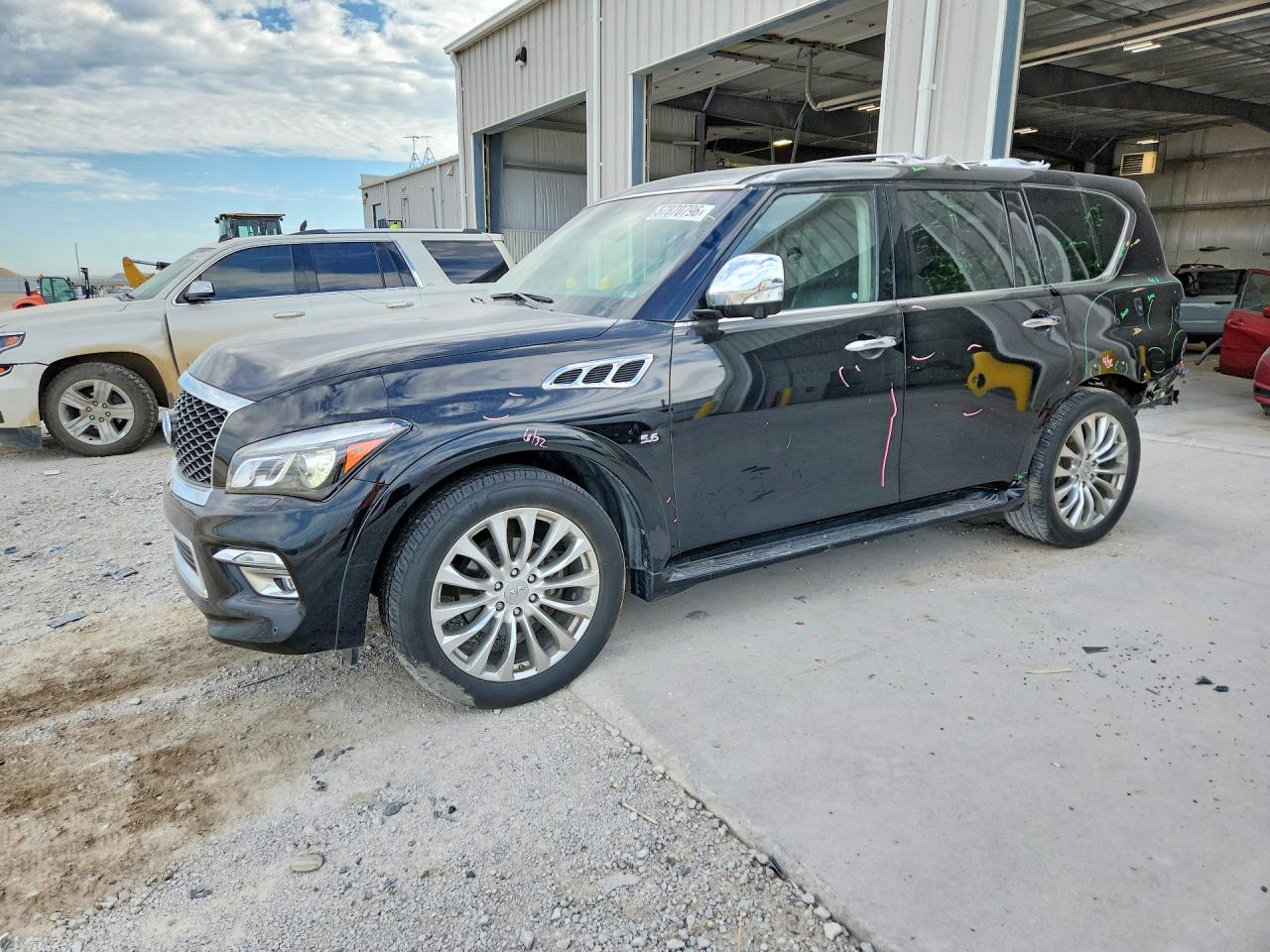 2017 Infiniti QX80, VIN JN8AZ2NE0H9158876 — Rear end
