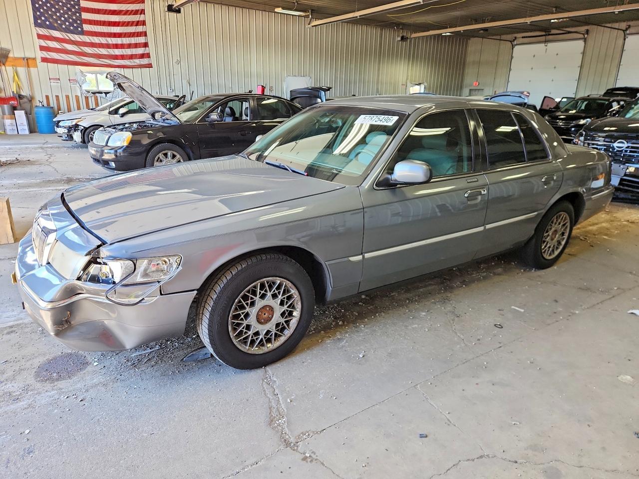 1998 Mercury Grand Marquis LS, VIN 2MEFM75W6WX667782 — Front end