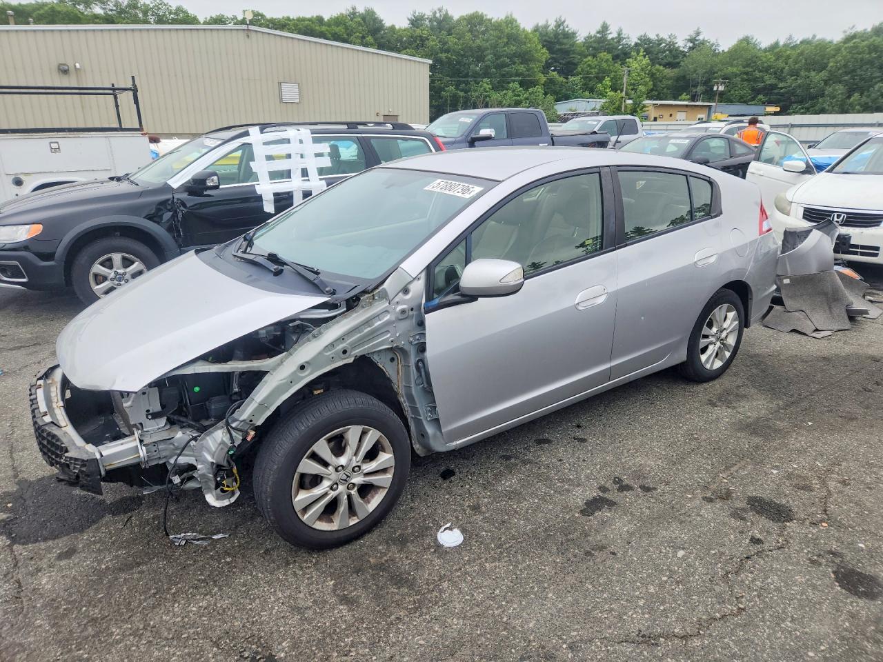 2013 Honda Insight EX, VIN JHMZE2H76DS001975 — Front end