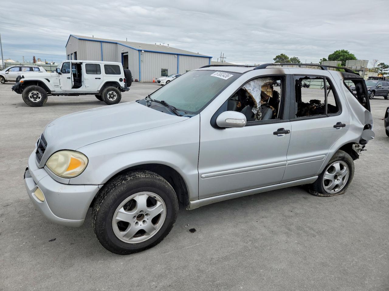 2004 Mercedes-Benz M 350, VIN 4JGAB57E24A485279 — Interior fire