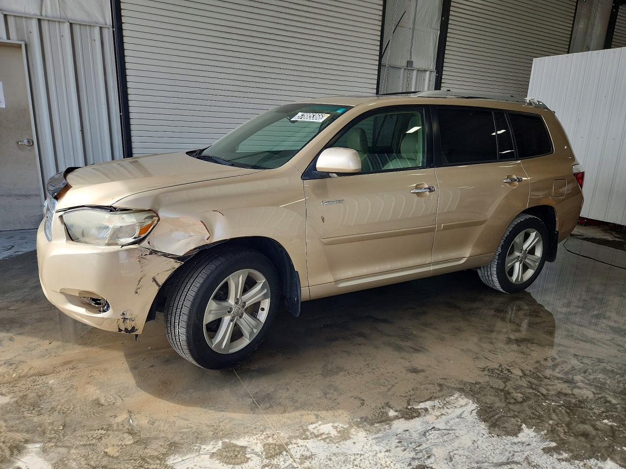 2010 Toyota Highlander Limited, VIN 5TDDK3EHXAS015650 — Front end