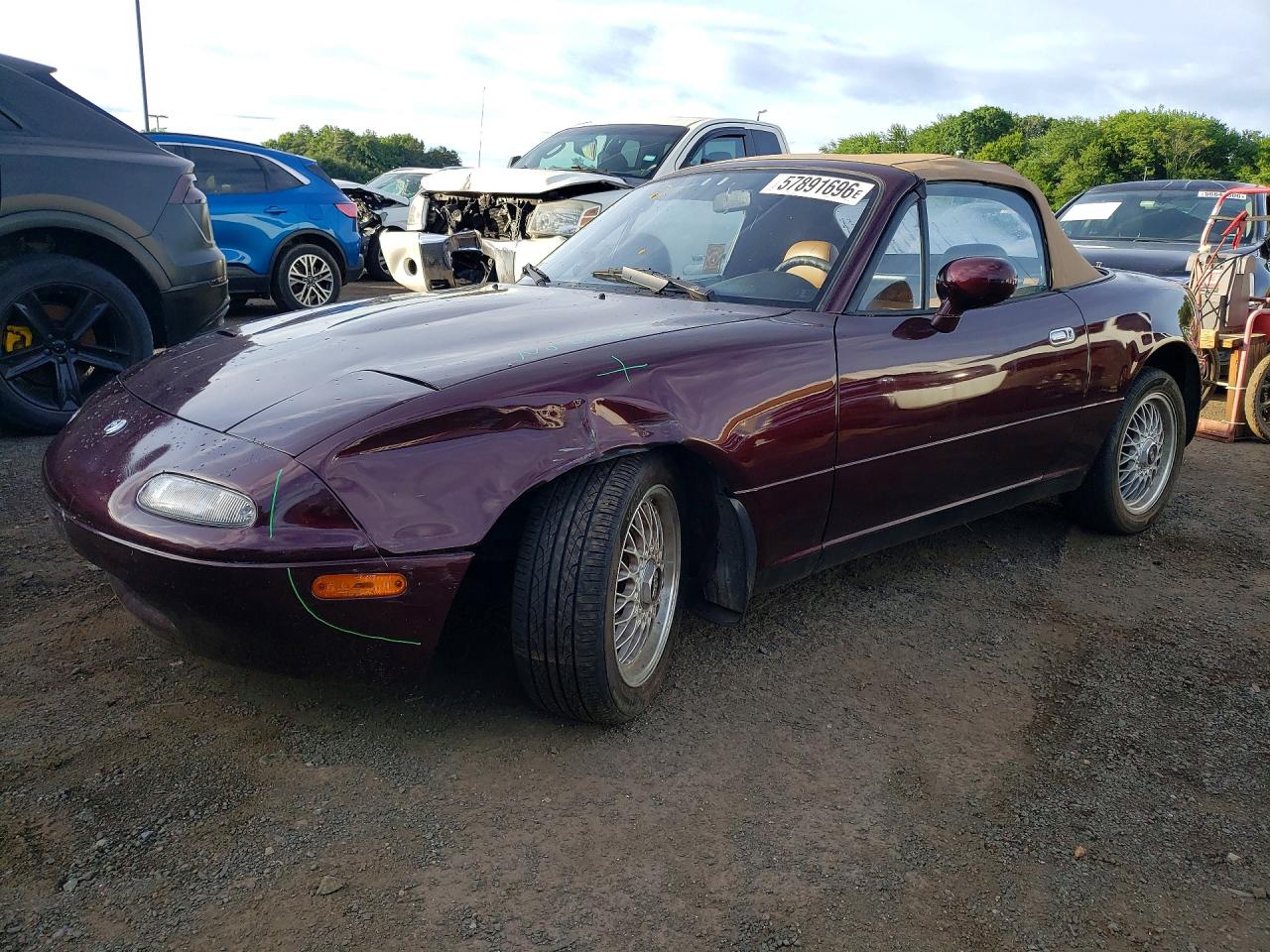 1995 Mazda MX-5 Miata, VIN JM1NA3534S0608775 — Front end