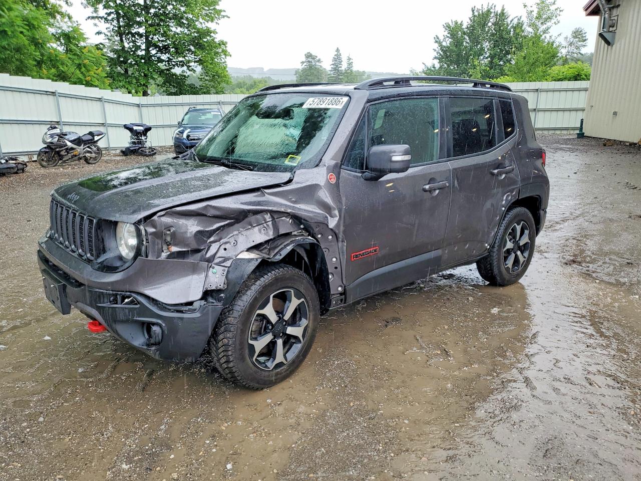 2021 Jeep Renegade Trailhawk, VIN ZACNJDC13MPN30569 — Front end