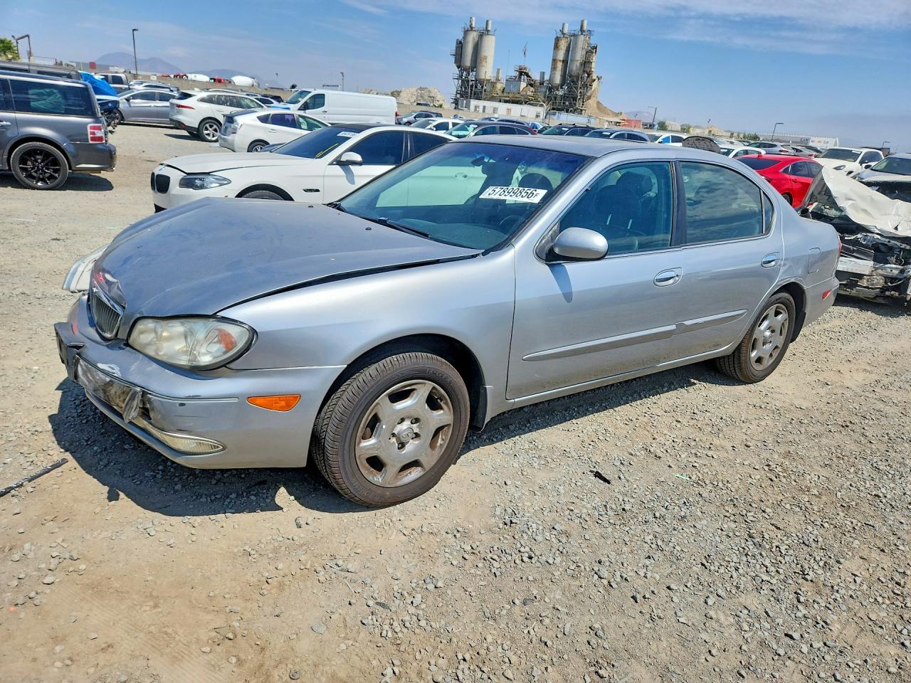 2001 Infiniti I30 Luxury, VIN JNKCA31A81T029585 — Front end