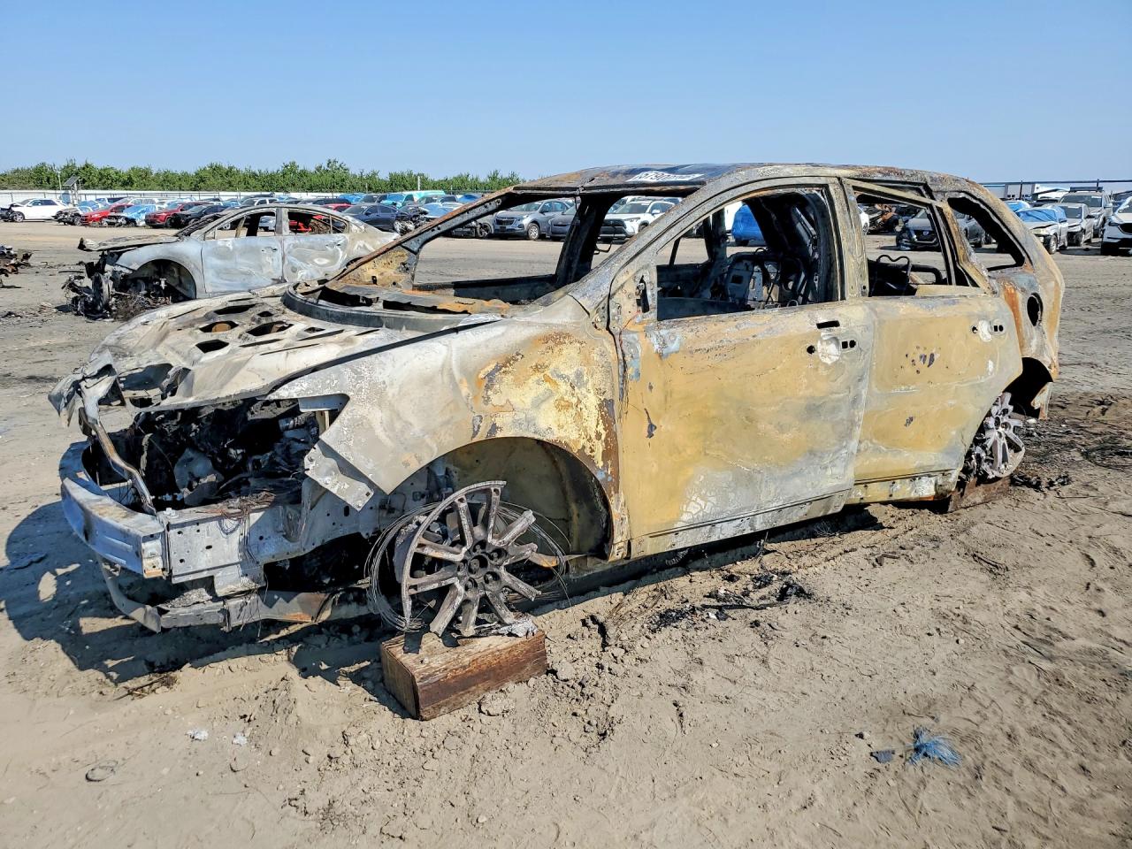 2011 Ford Edge Limited, VIN 2FMDK3KC9BBA17283 — Vandalism