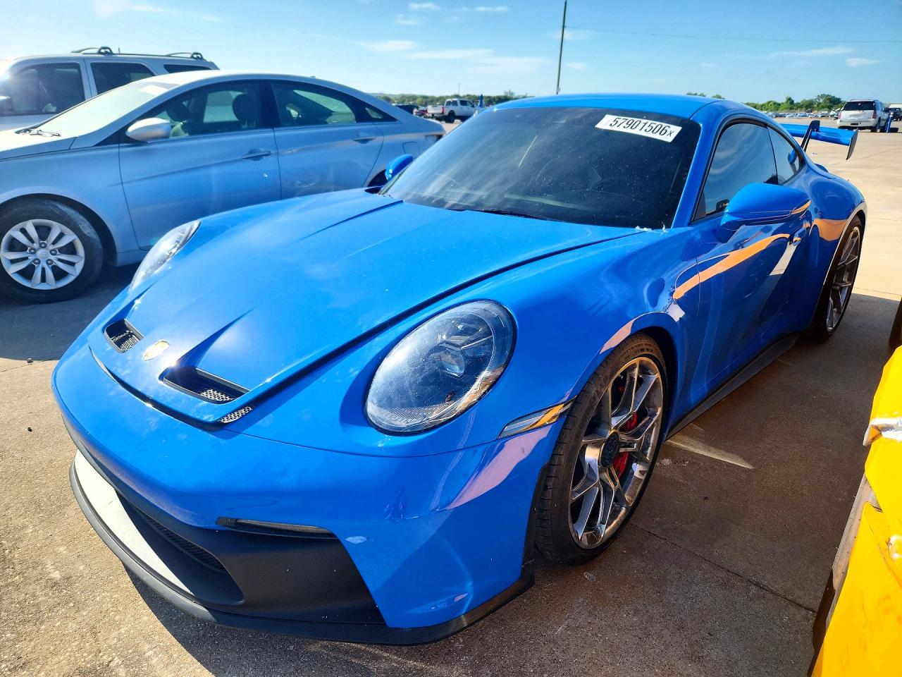 2022 Porsche 911 GT3, VIN WP0AC2A94NS268310 — Front end