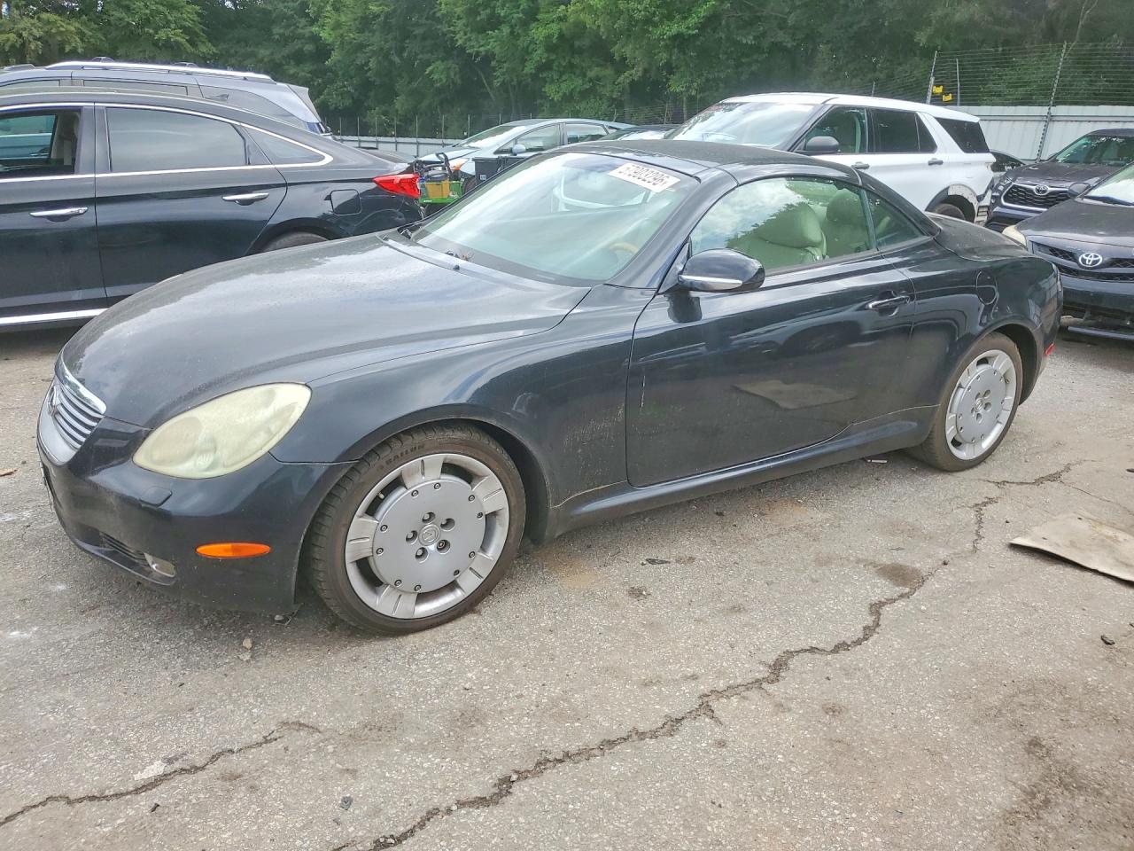 2003 Lexus SC 430, VIN JTHFN48YX30039047 — Front end