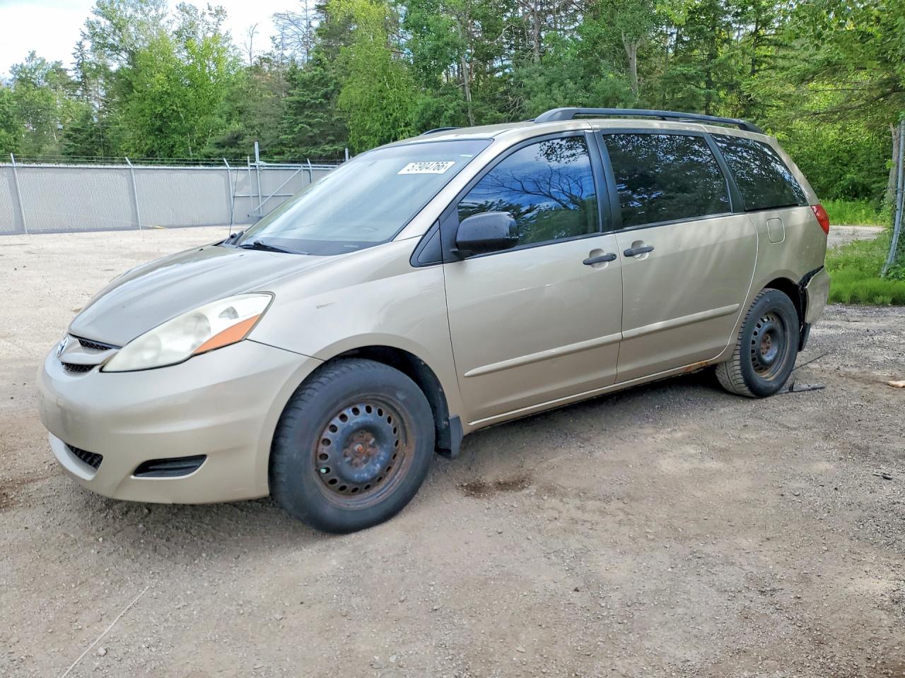 2007 Toyota Sienna CE, VIN 5TDZK29C17S006648 — Rear end