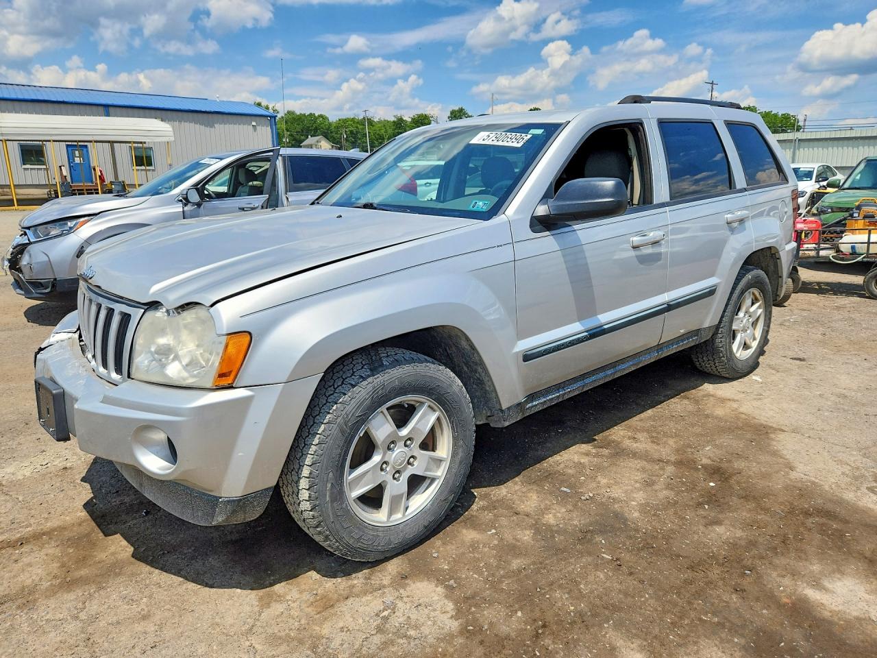 2007 Jeep Grand Cherokee Laredo, VIN 1J8GR48KX7C580943 — Фото с аукциона 1 of 4