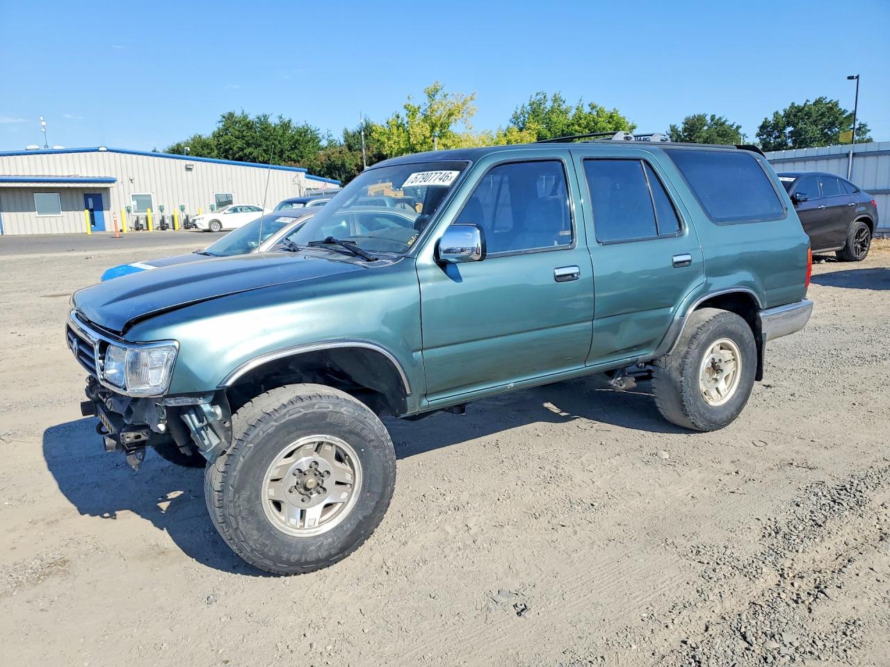 1993 Toyota 4Runner, VIN JT3VN39W7P0116746 — Front end