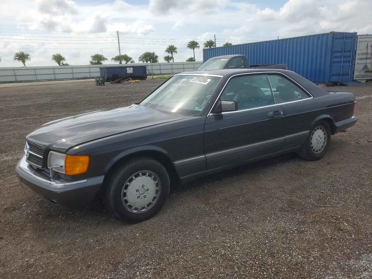 1991 Mercedes-Benz 560, VIN WDBCA45E3MA592496 — Minor dents and scratches