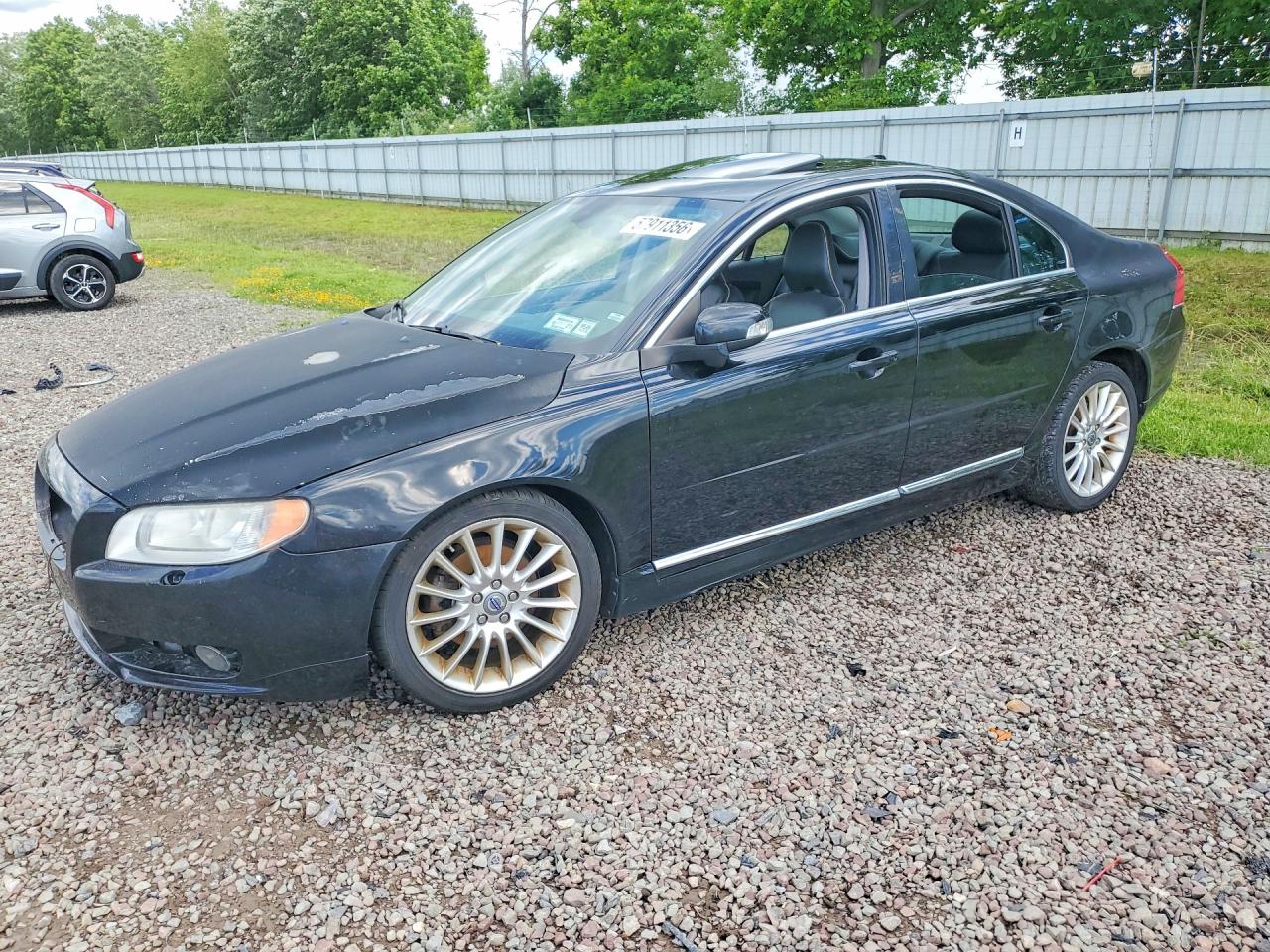2011 Volvo S80 3.0L Turbo, VIN YV1902AH9B1146119 — Пожар в моторном отсеке