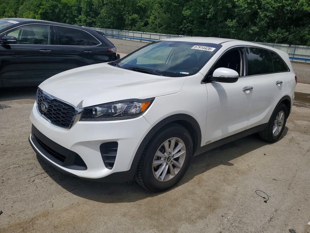 2019 Kia Sorento LX, VIN 5XYPGDA3XKG526045 — Front end