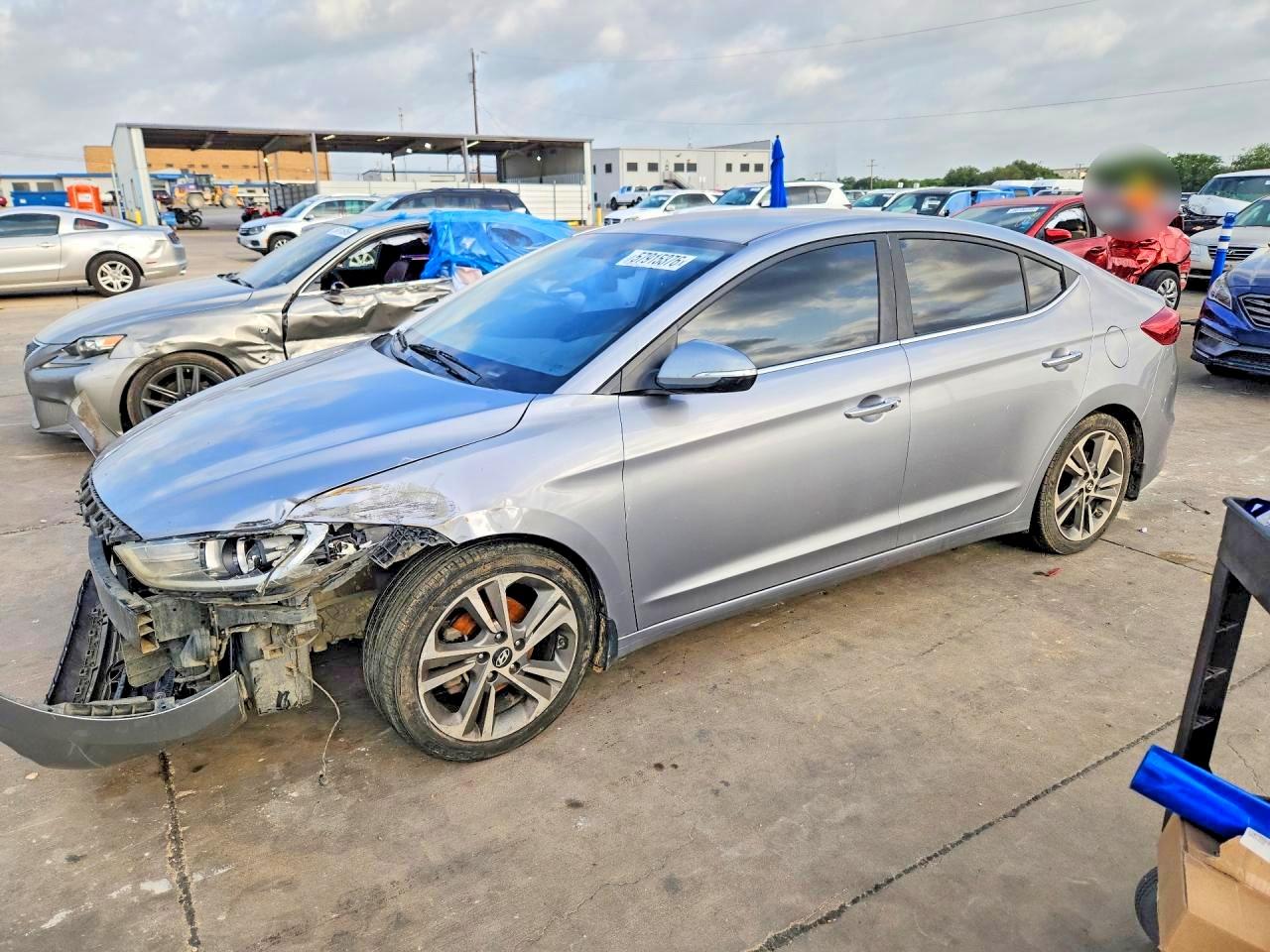 2017 Hyundai Elantra Value Edition, VIN 5NPD84LF8HH123321 — Front end