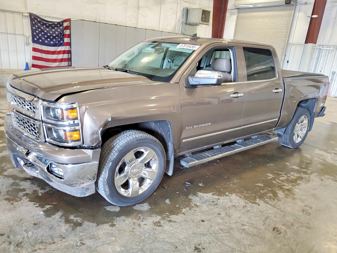 2015 Chevrolet Silverado 1500 LTZ, VIN 3GCUKSECXFG400615 — Front end