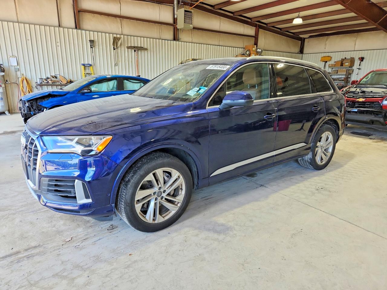 2020 Audi Q7 Premium Plus, VIN WA1LXAF73LD000164 — Мелкие вмятины и царапины