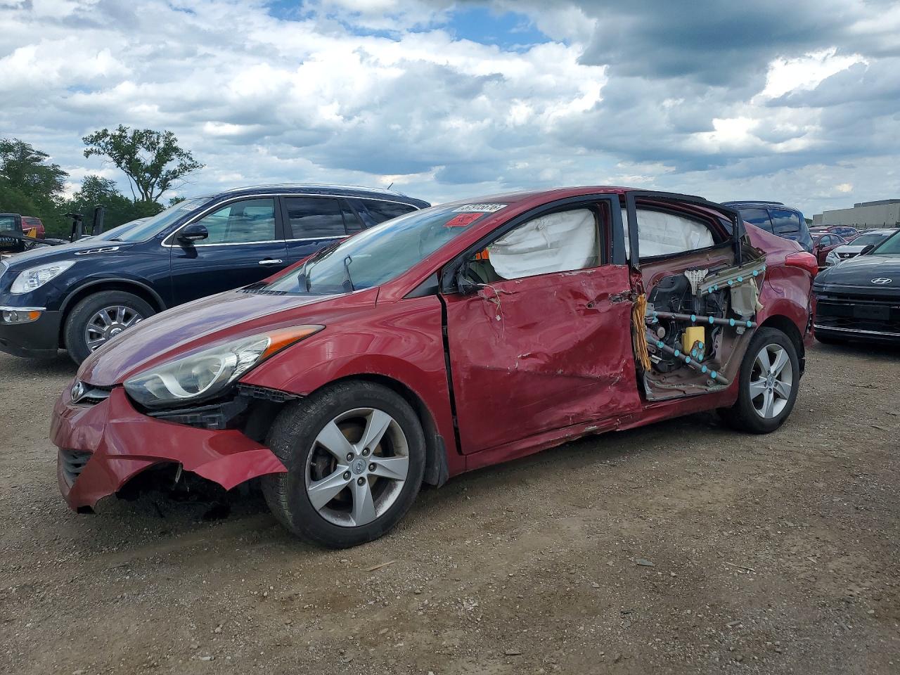 2013 Hyundai Elantra GLS, VIN 5NPDH4AE5DH420213 — Vandalism
