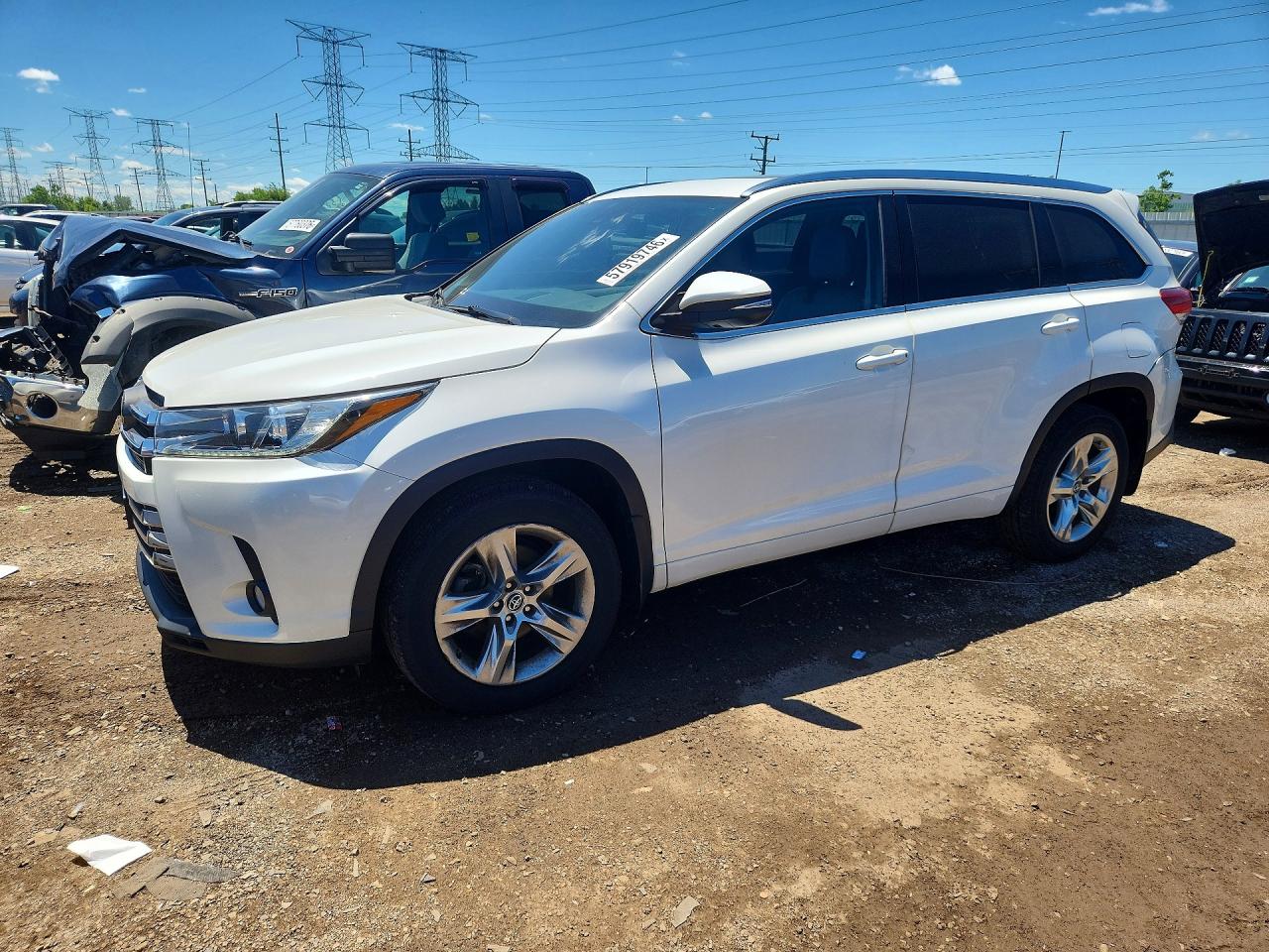 2018 Toyota Highlander Limited Platinum, VIN 5TDDZRFH2JS891304 — Rear end