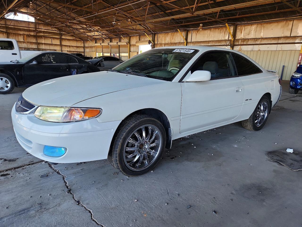 2000 Toyota Solara SLE, VIN 2T1CF22P4YC310171 — Rear end