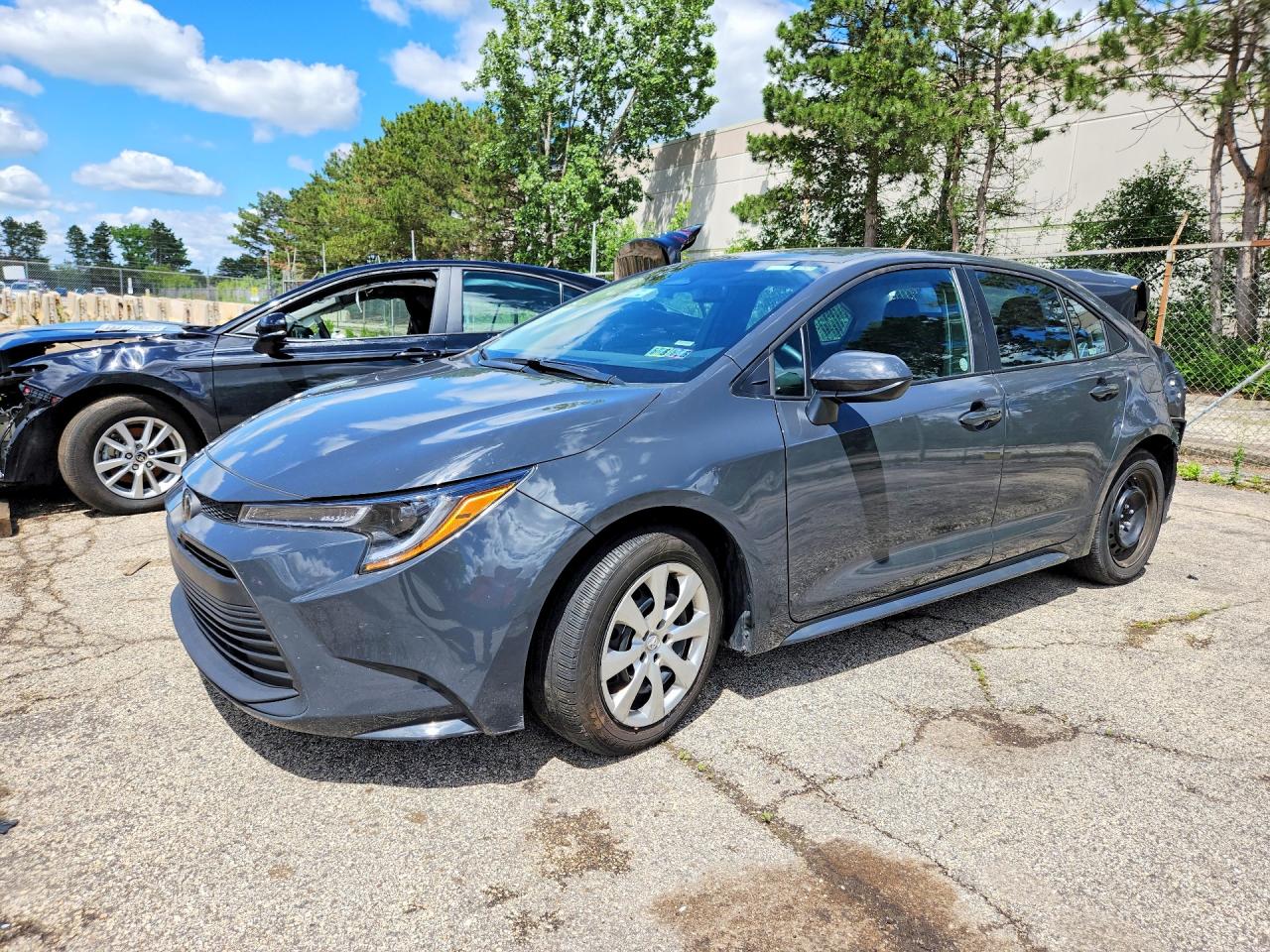 2025 Toyota Corolla LE, VIN 5YFB4MDE2SP293449 — Frame damage