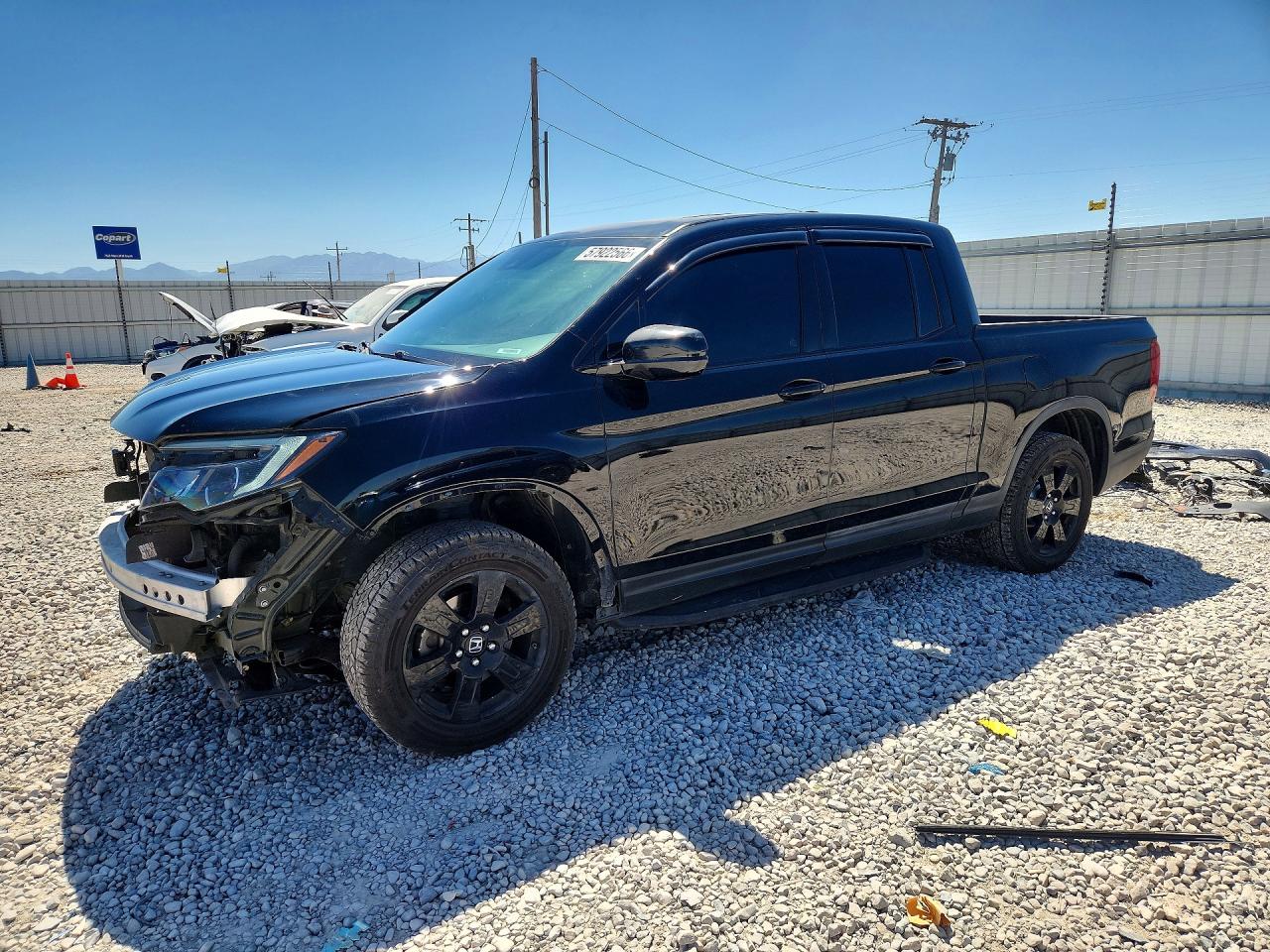 2018 Honda Ridgeline Black Edition, VIN 5FPYK3F83JB011693 — Front end