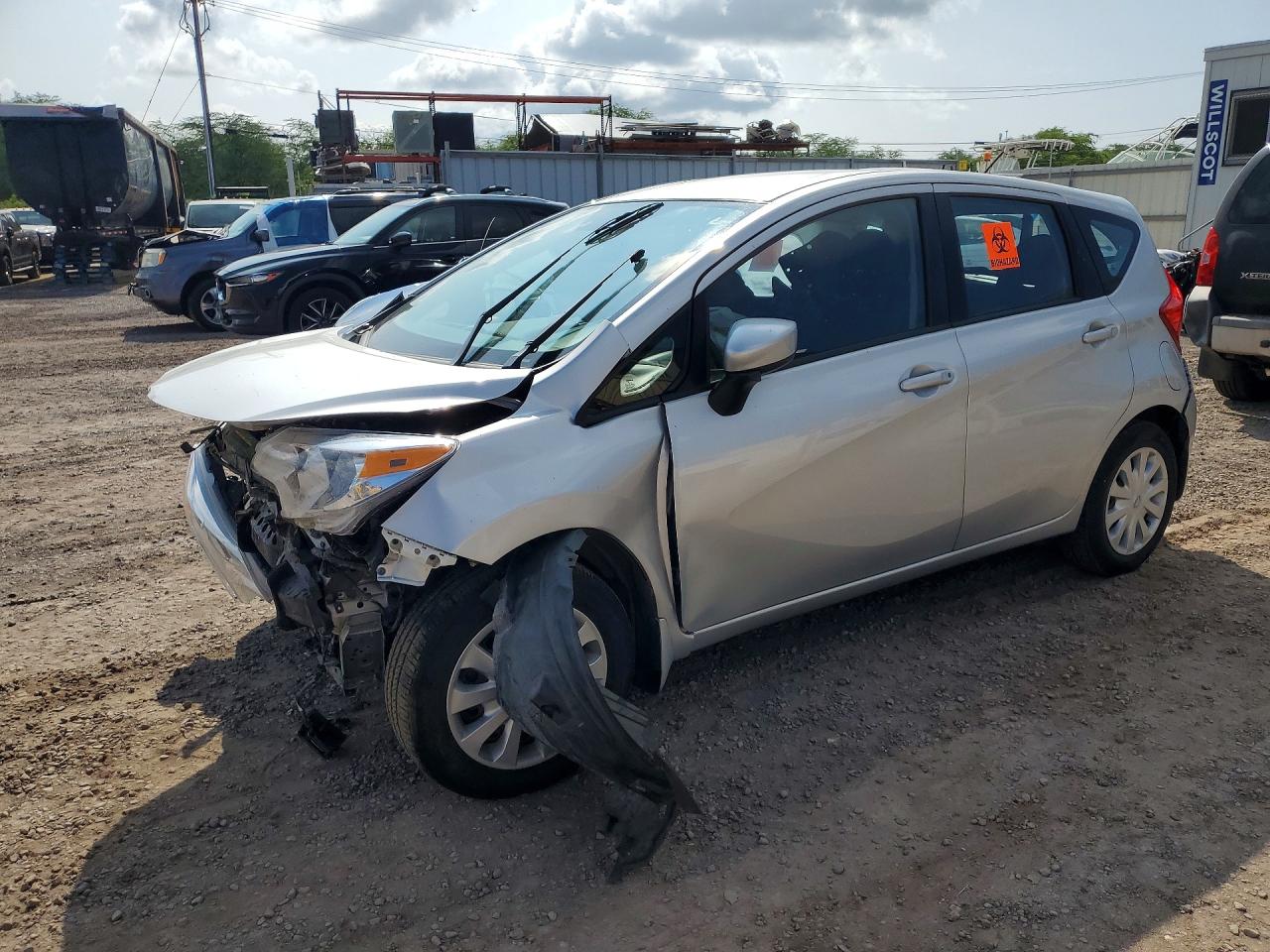 2015 Nissan Note SV, VIN 3N1CE2CP4FL433869 — Front end
