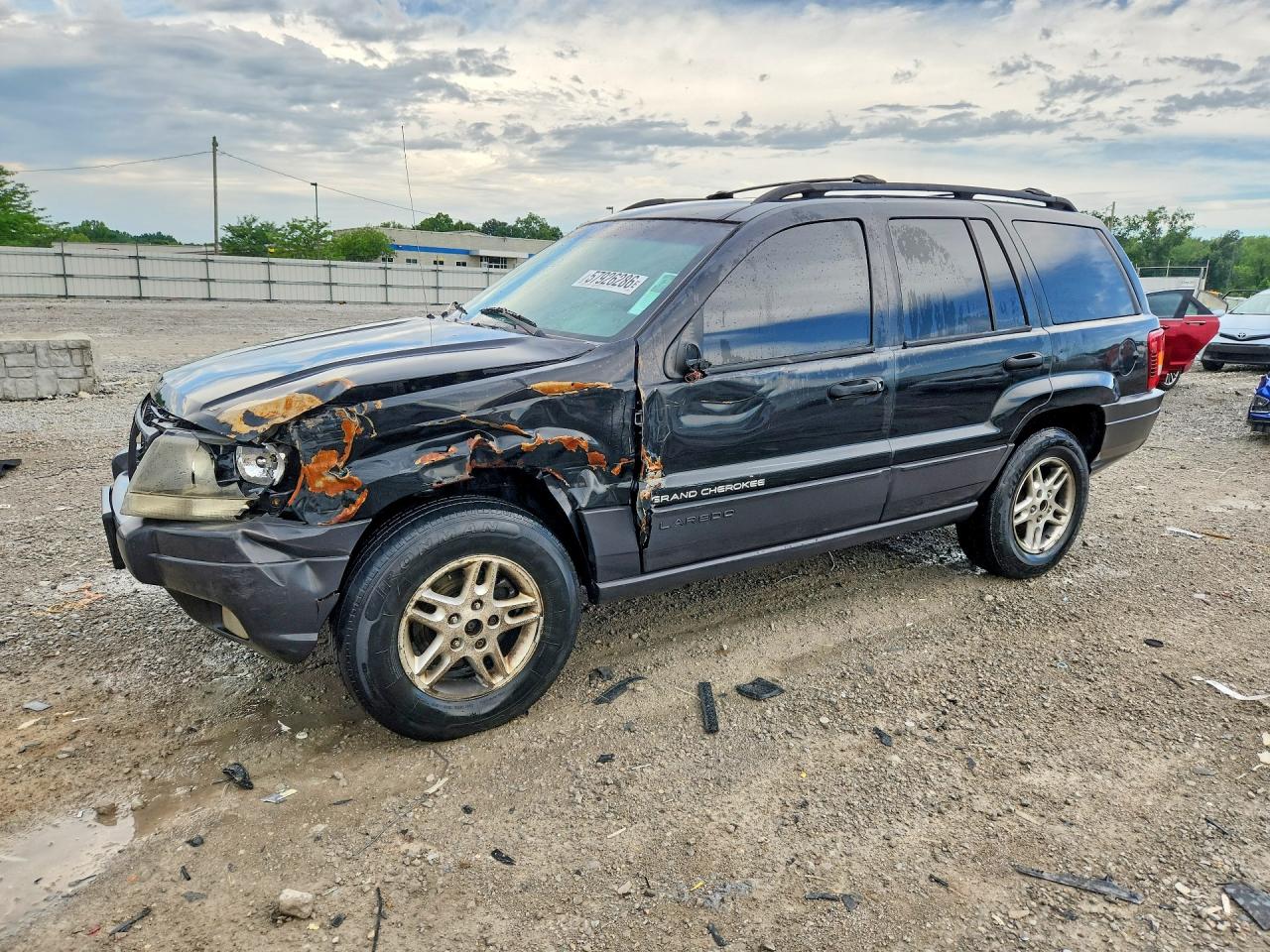 2003 Jeep Grand Cherokee Laredo, VIN 1J4GW48S83C608856 — Side
