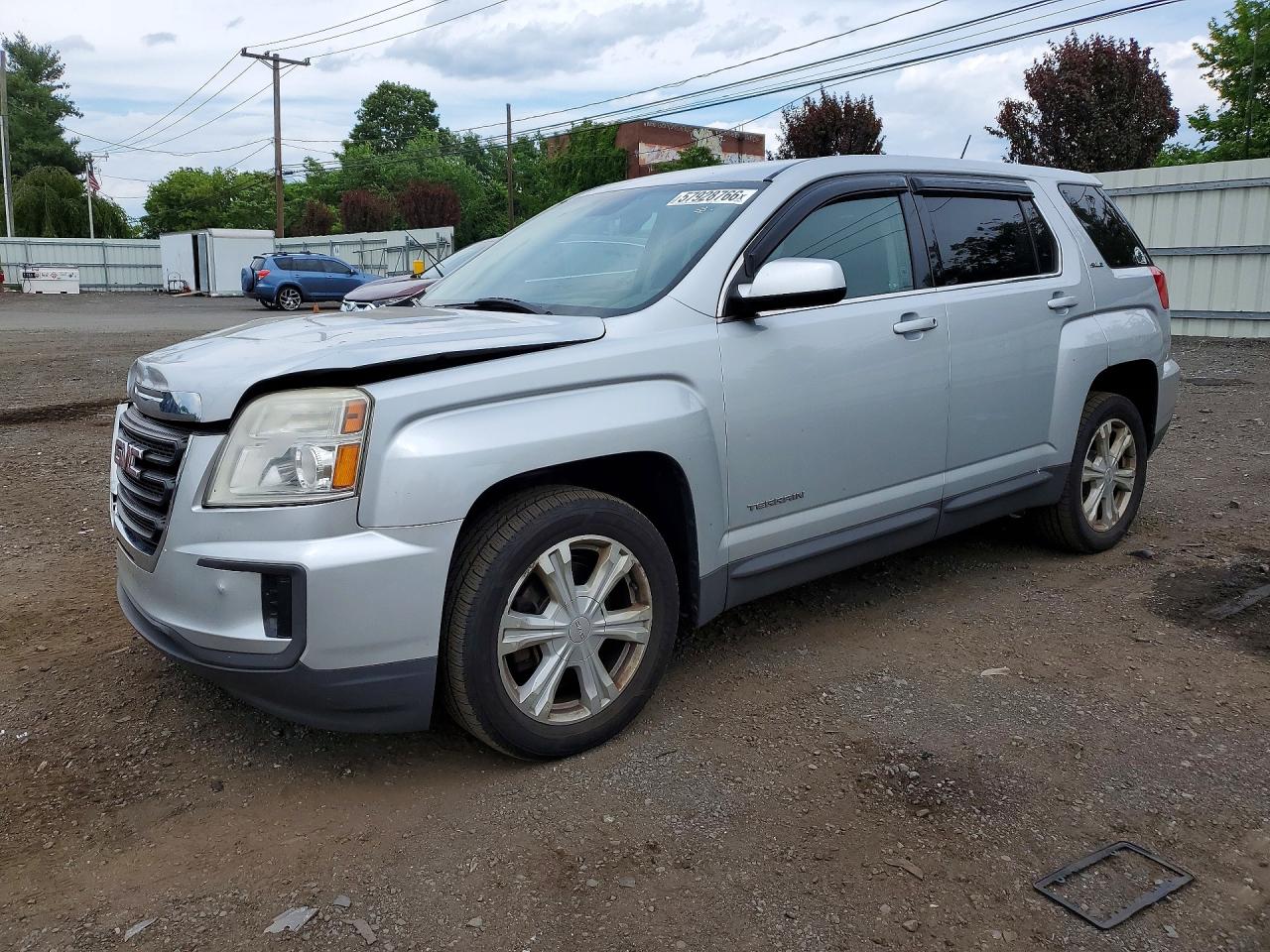 2017 GMC Terrain SLE, VIN 2GKFLSEK6H6282899 — Front end