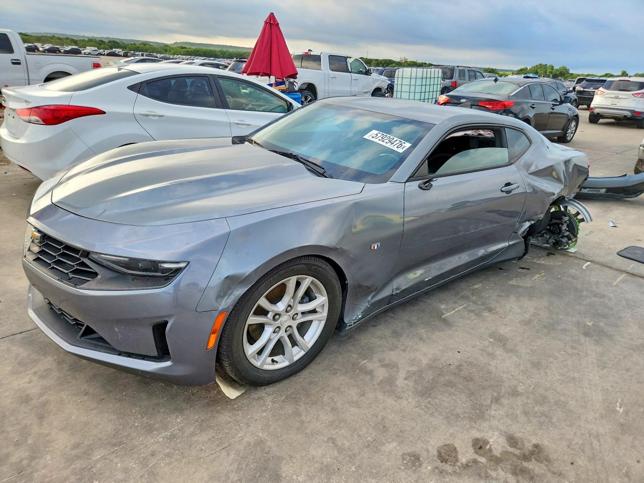 2020 Chevrolet Camaro 1LT, VIN 1G1FB1RX3L0135268 — Rear end