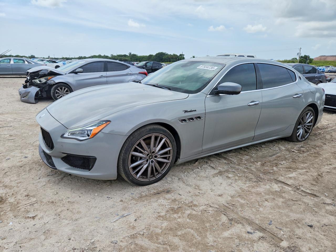 2022 Maserati Quattroporte Modena Q4, VIN ZAM56YRM2N1385101 — Minor dents and scratches