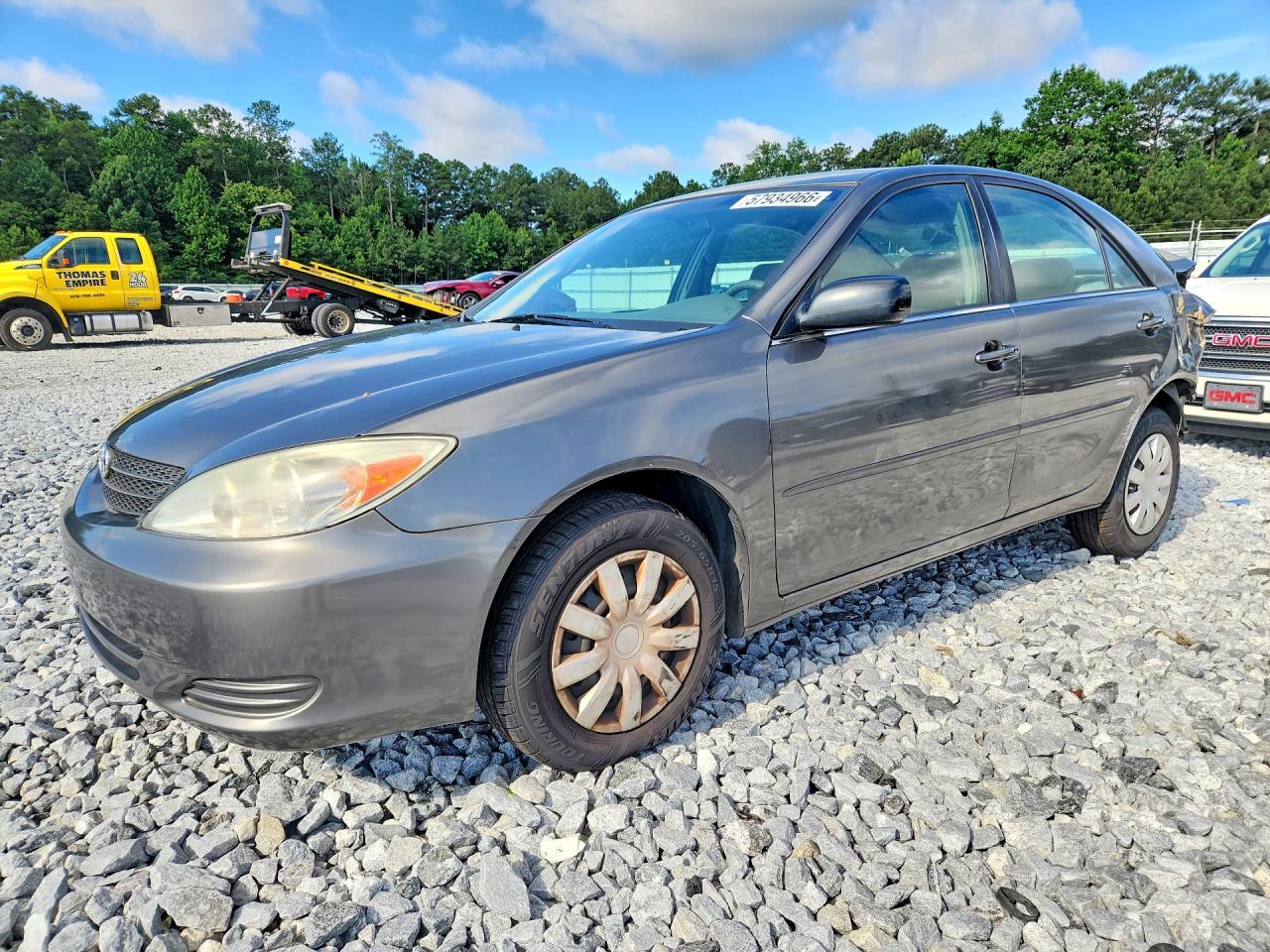 2004 Toyota Camry SE, VIN 4T1BE32K44U840741 — Rear end