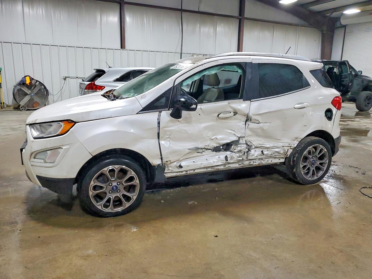 2019 Ford EcoSport Titanium, VIN MAJ6S3KL9KC310264 — Side