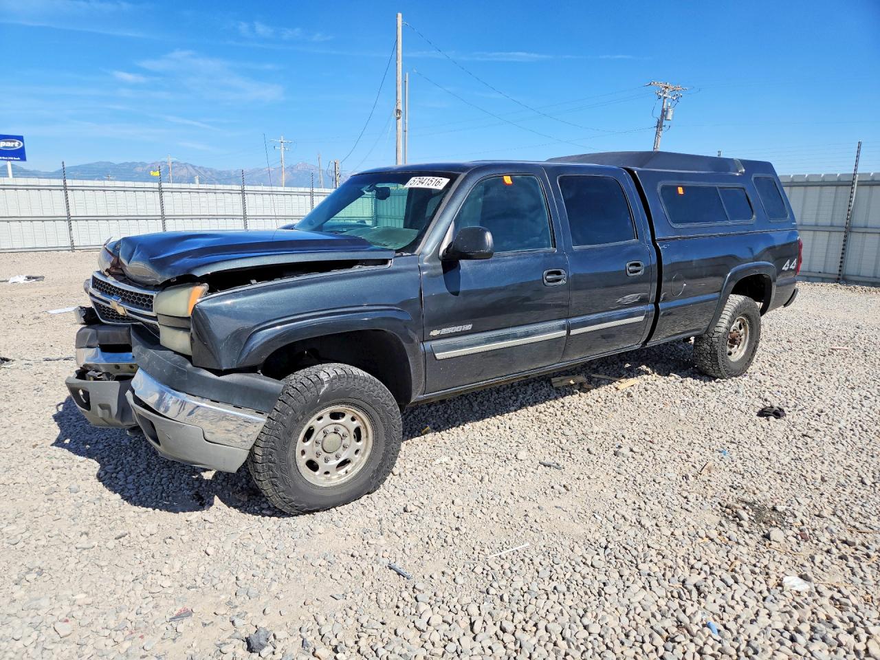 2005 Chevrolet Silverado 2500HD LS, VIN 1GCHK23U85F804042 — Перед