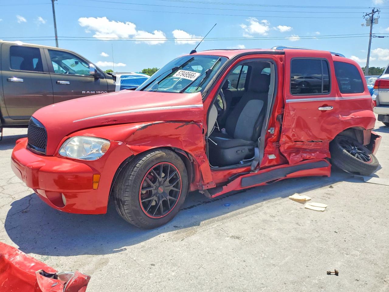 2006 Chevrolet HHR LT, VIN 3GNDA23PX6S671106 — Side