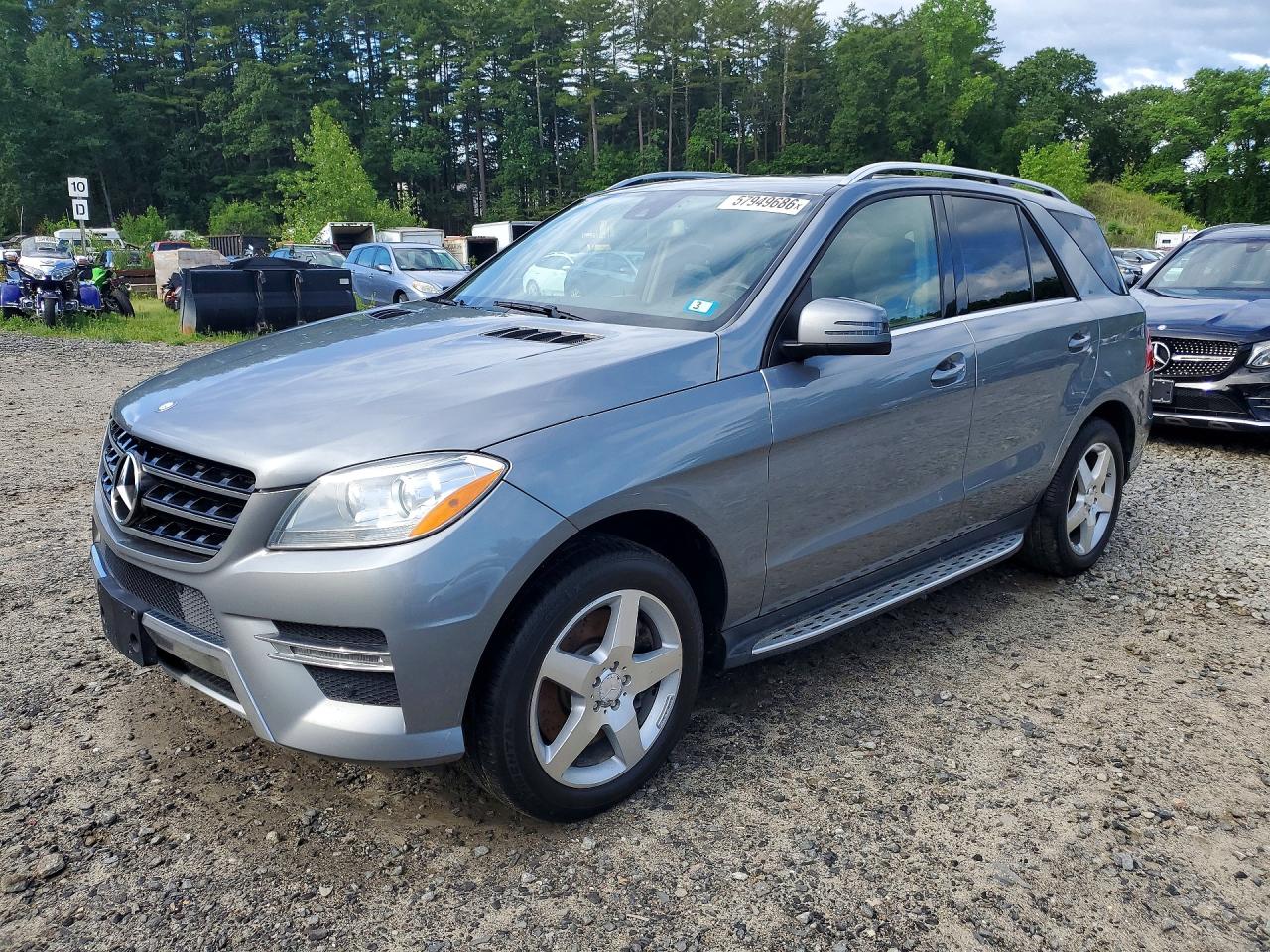 2014 Mercedes-Benz M 550, VIN 4JGDA7DBXEA299058 — Minor dents and scratches
