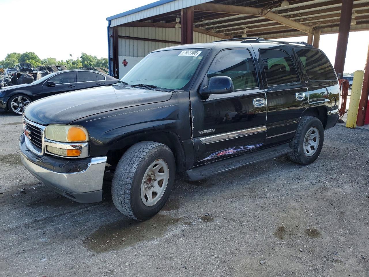 2003 GMC Yukon SLE, VIN 1GKEC13V63R184469 — Зад