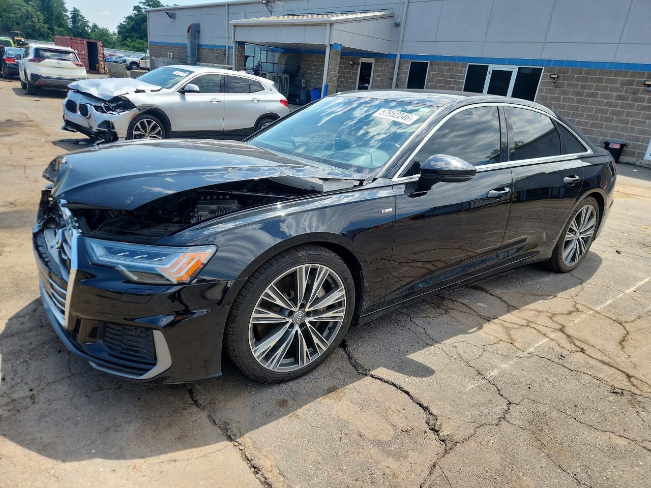 2019 Audi A6 Prestige, VIN WAUM2AF20KN033741 — Перед