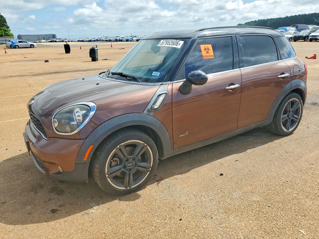 2013 MINI Countryman S ALL4, VIN WMWZC5C53DWP32447 — Зад