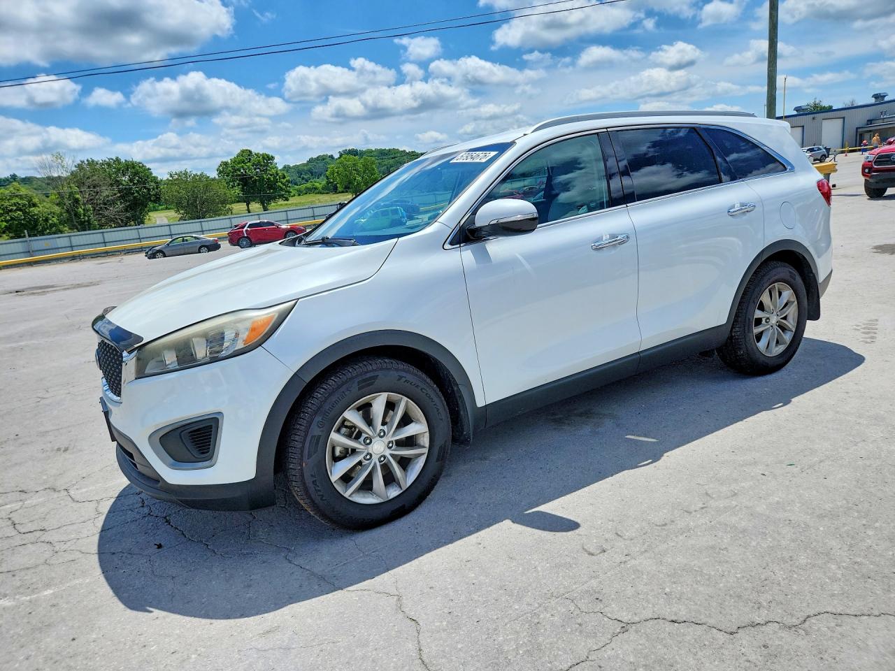 2016 Kia Sorento LX, VIN 5XYPG4A59GG054946 — Minor dents and scratches