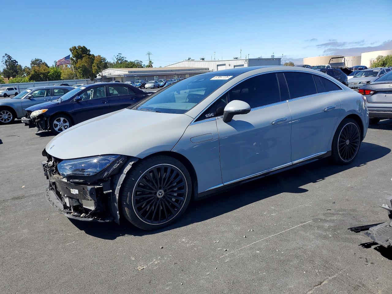2024 Mercedes-Benz EQE 350, VIN W1KEG1CB9RF049363 — Front end