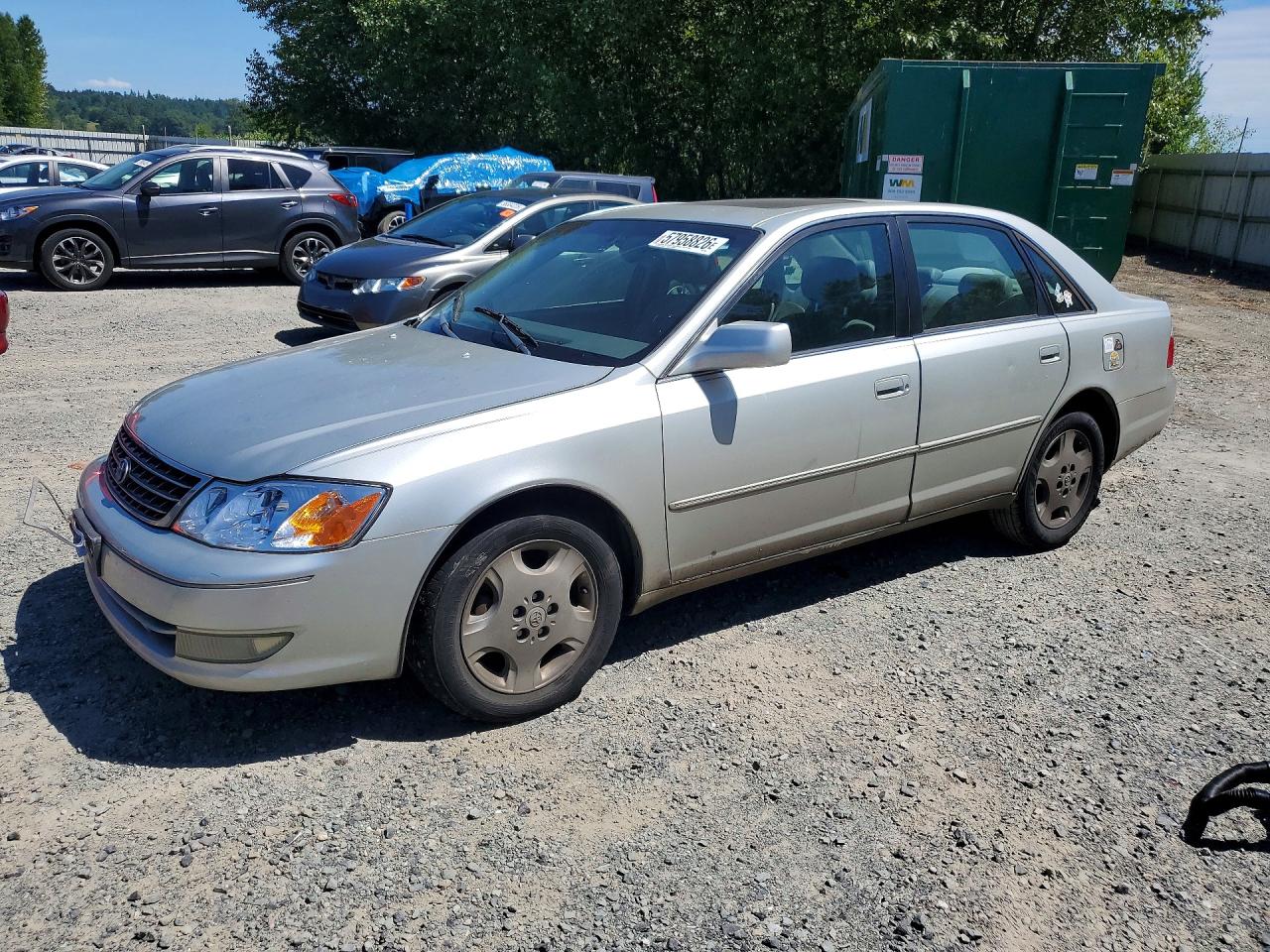 2003 Toyota Avalon XLS, VIN 4T1BF28B63U268830 — Side