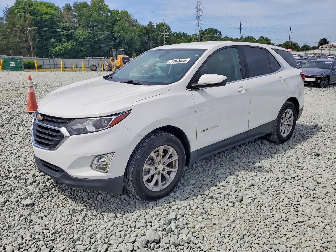 2020 Chevrolet Equinox LT, VIN 3GNAXKEV8LS732820 — Side