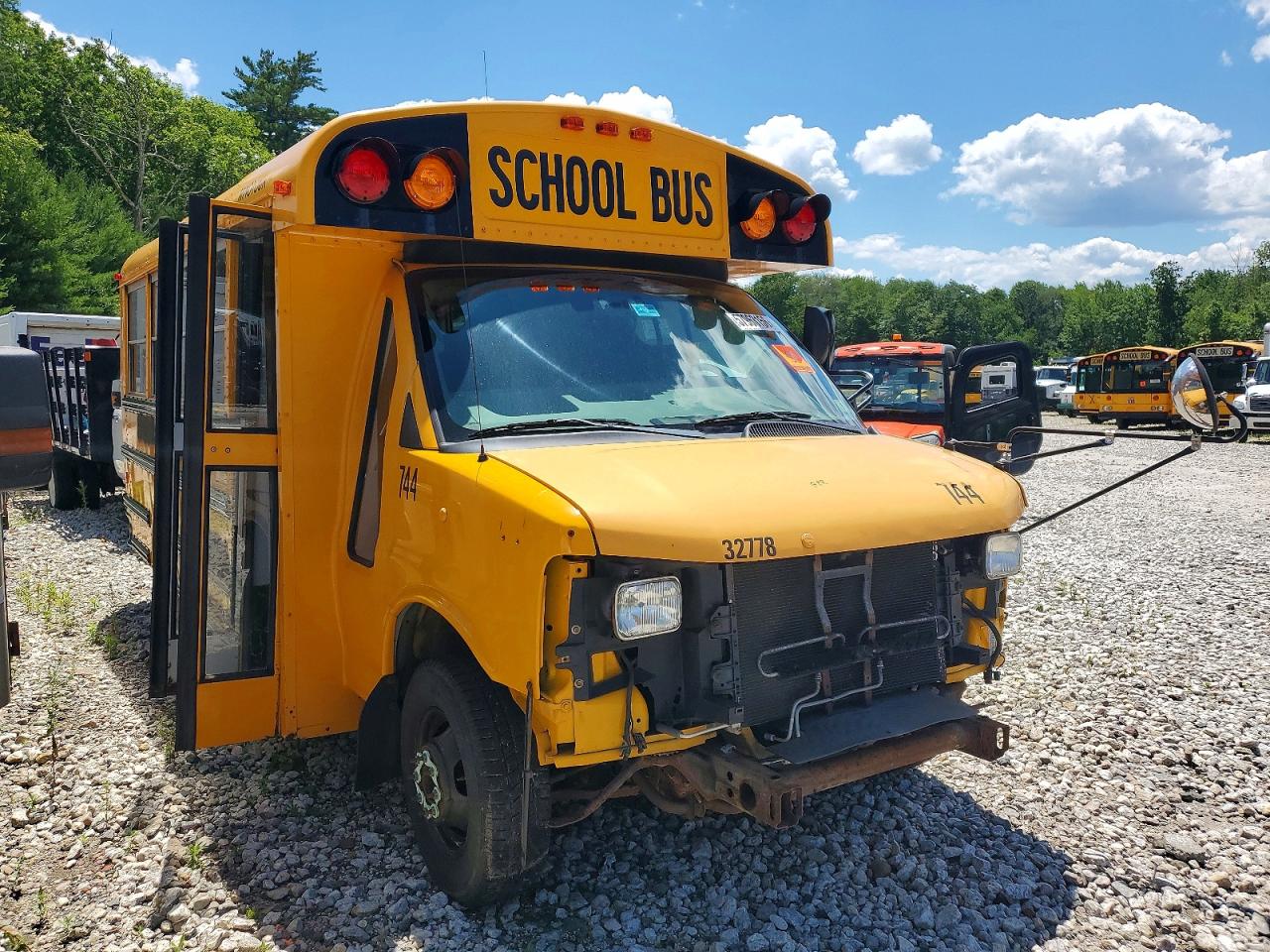 2014 Chevrolet Express Commercial 3500, VIN 1GB3G2BG3E1139219 — Stripped