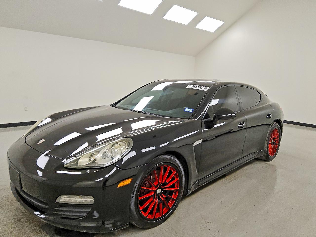 2011 Porsche Panamera, VIN WP0AA2A79BL013677 — Auction photo
