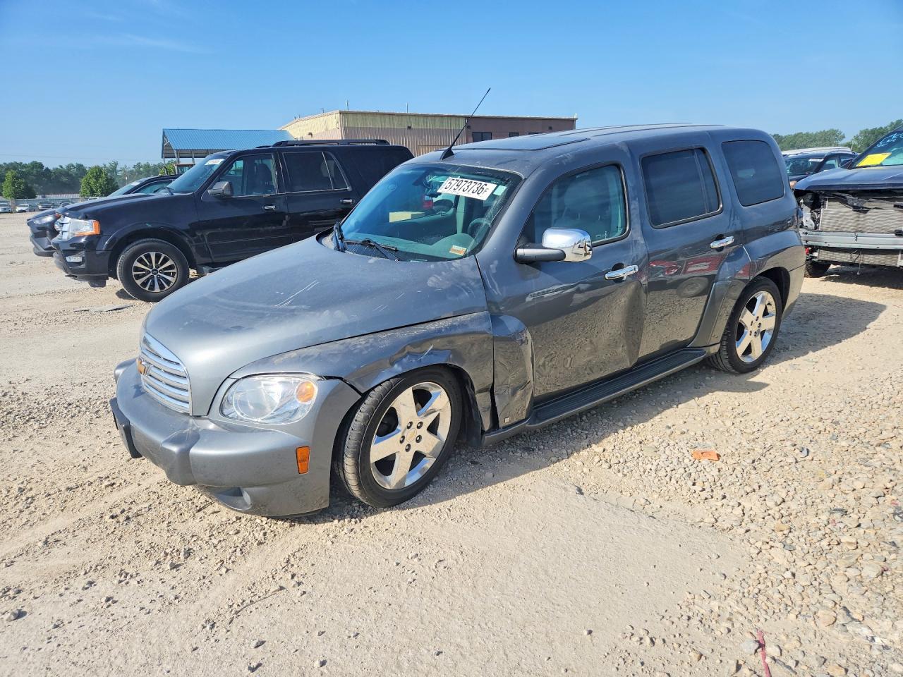 2007 Chevrolet HHR LT, VIN 3GNDA33P87S600512 — Front end