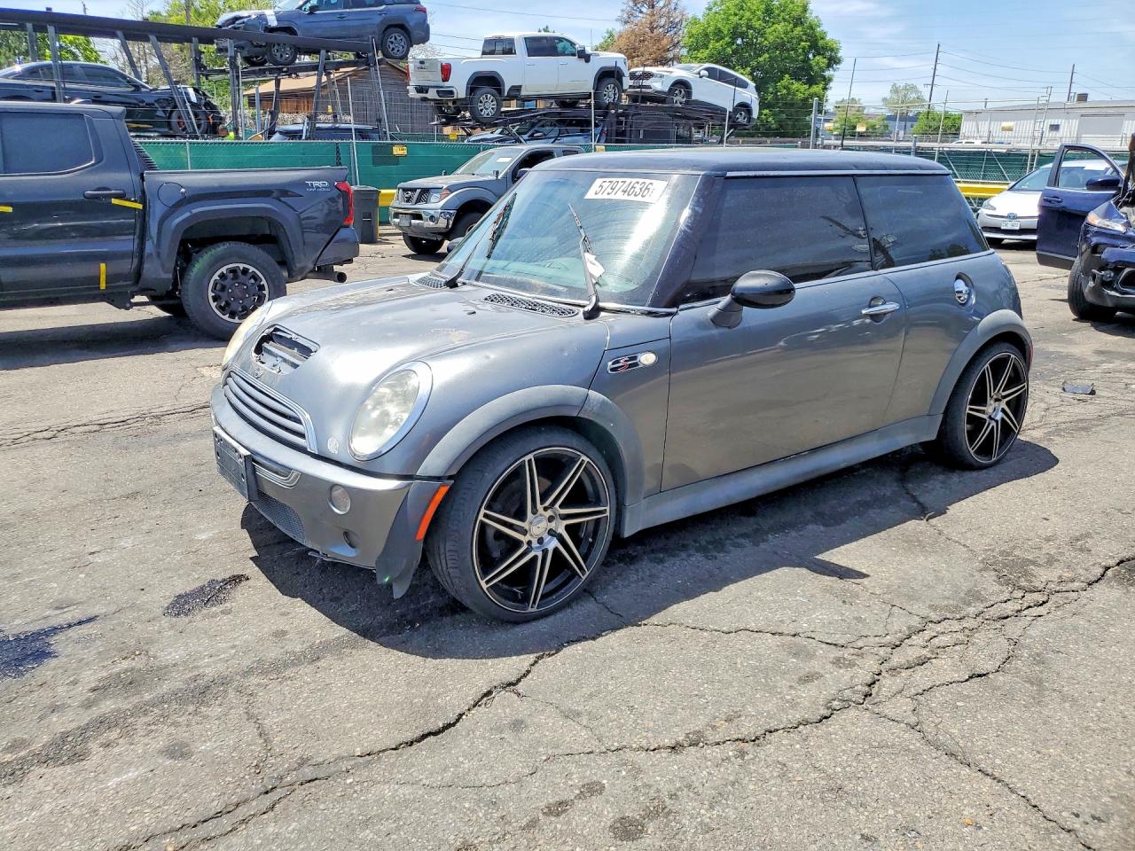 2002 MINI Hardtop S, VIN WMWRE33482TD56884 — Град